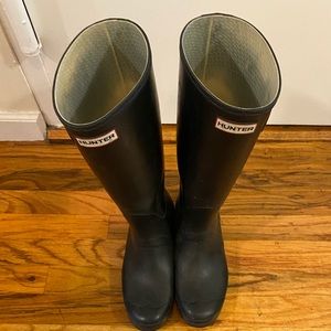 Hunter Rain Boots in Black